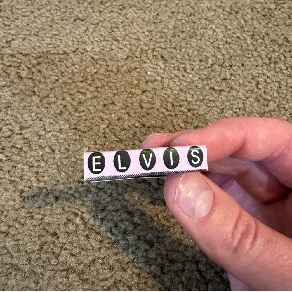 Vintage 1990 Elvis Presley Matches - Picture 4 of 5
